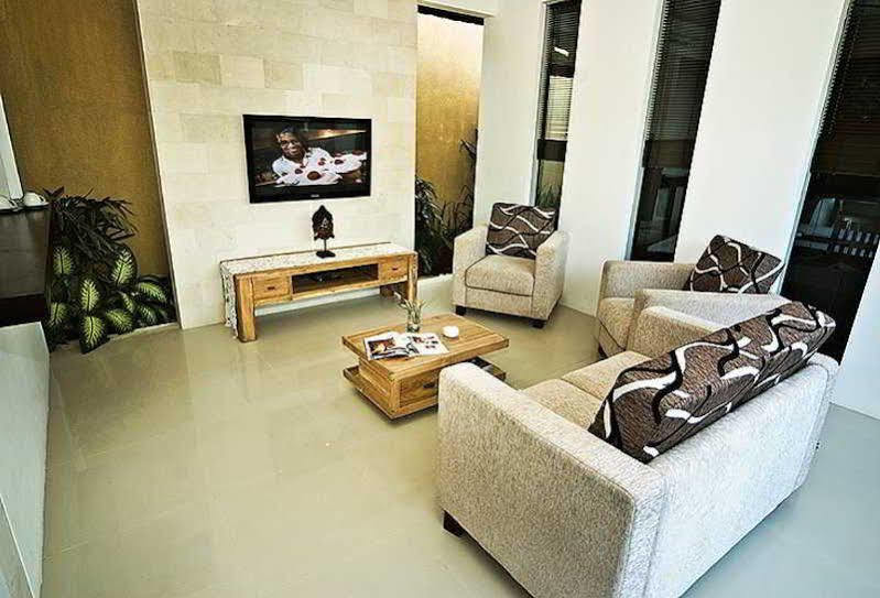 The Adnyana Villas & Spa เดนปาซาร์ ภายนอก รูปภาพ